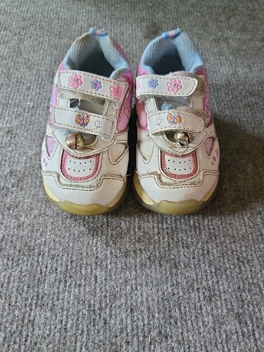 Vintage Winnie The Pooh  Sneakers with Velcro